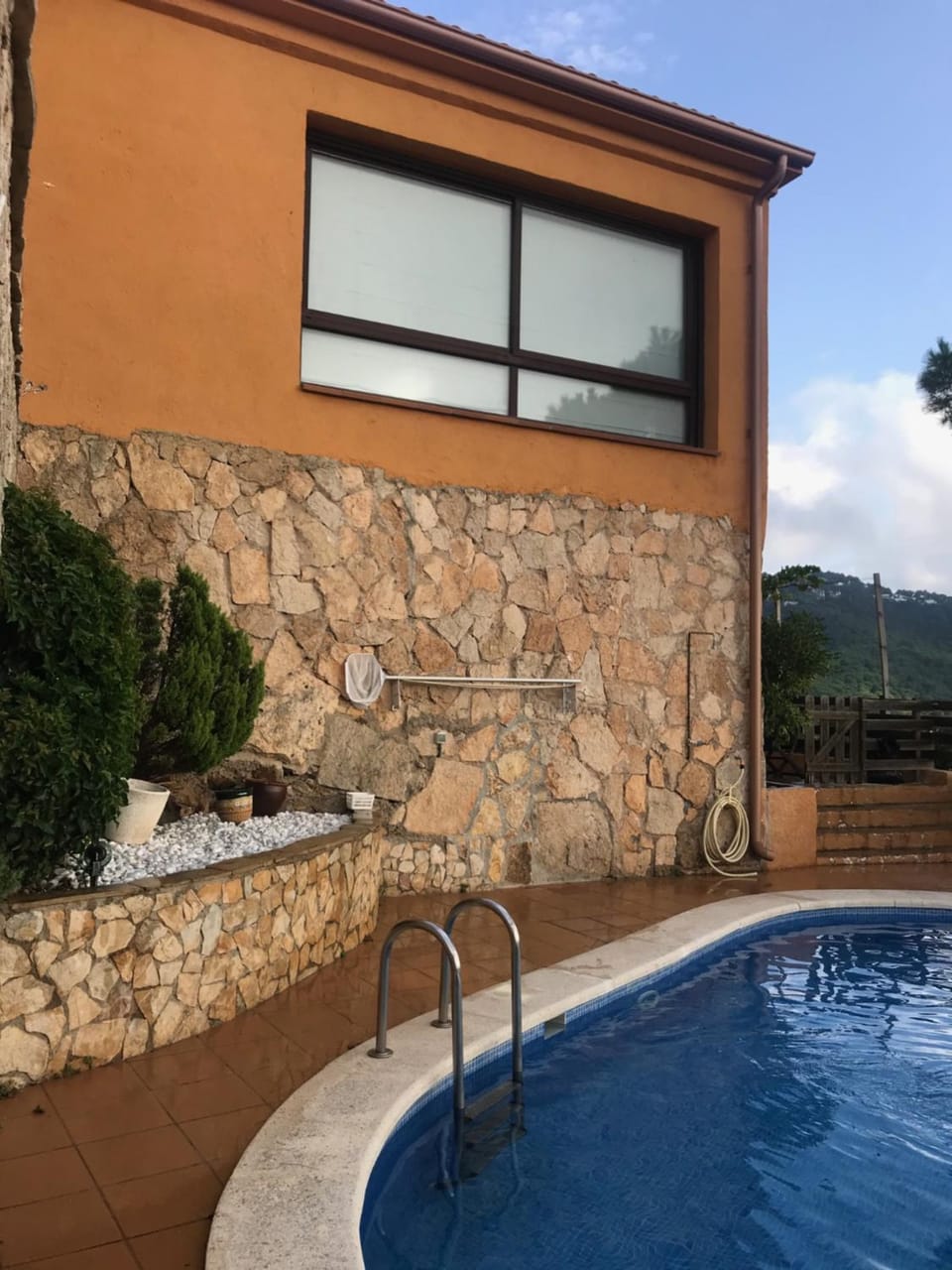 Property building, Swimming pool