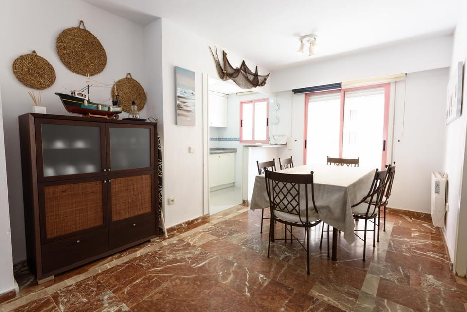 Kitchen or kitchenette, Living room, Dining area