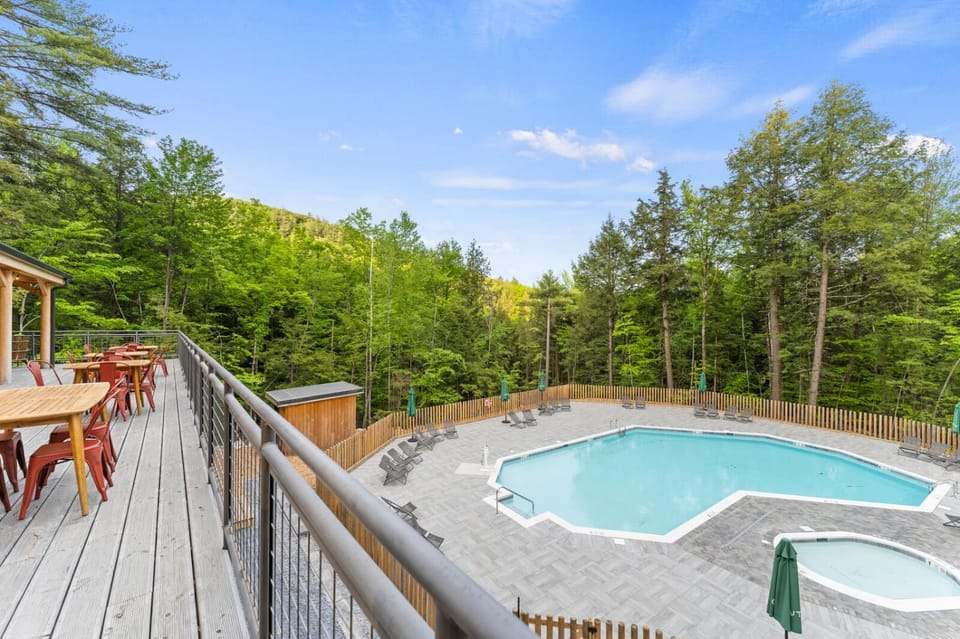 Huttopia Lake George - Adirondacks Luxury tent in Saratoga