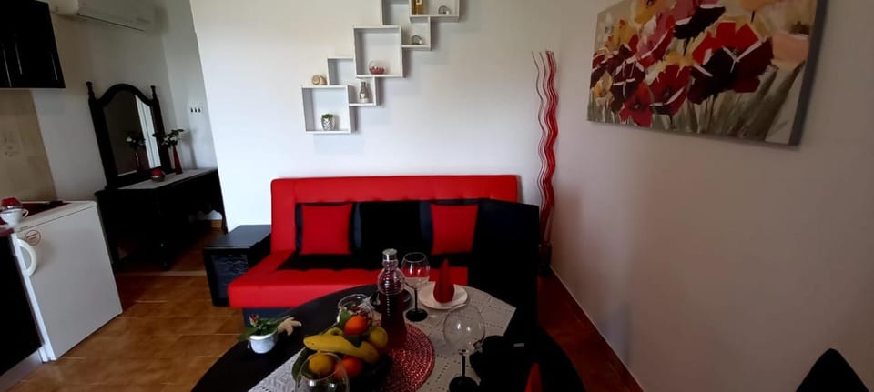 Green Oasis Apartment in Bol