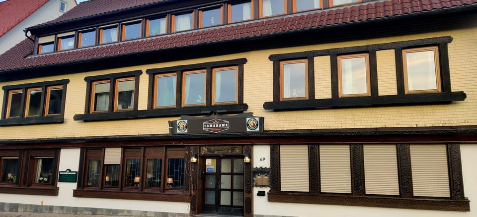 Property building, Restaurant/places to eat