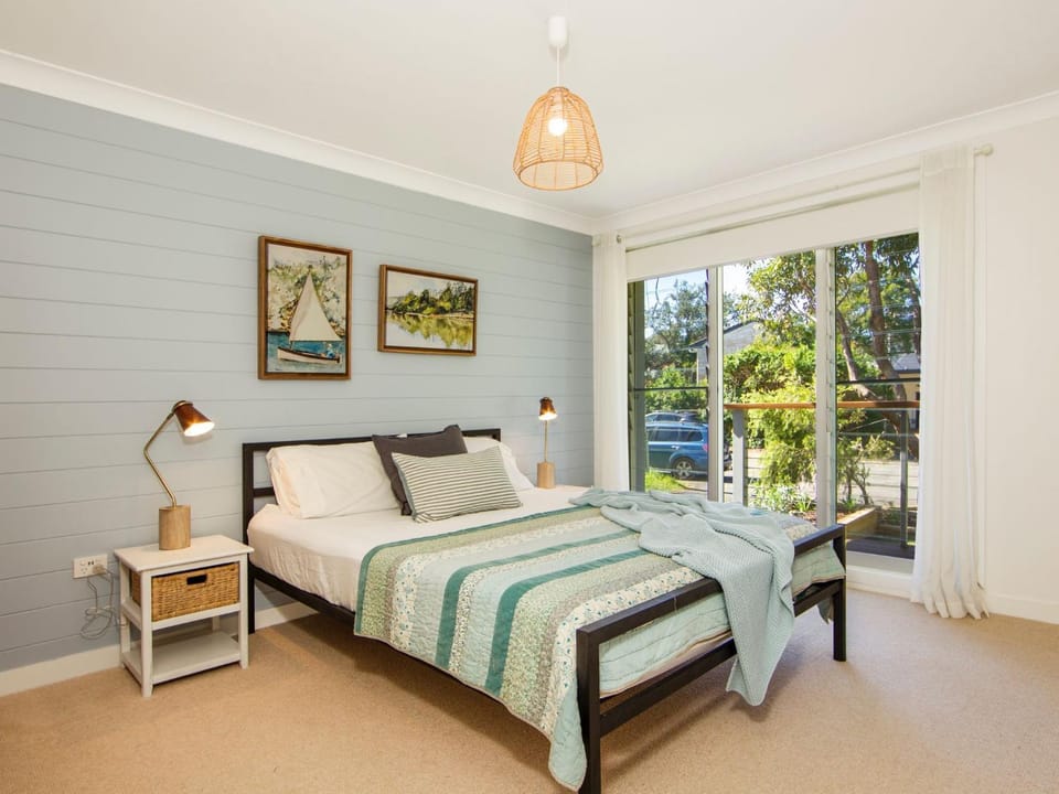 Spinnaker I Family Getaway I 2mins Walk to Beach House in Culburra Beach