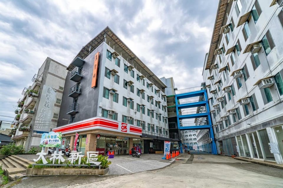 24小時服務-新橙居-免費停車-私人衛浴-戶戶開窗 Bed and Breakfast in Fujian
