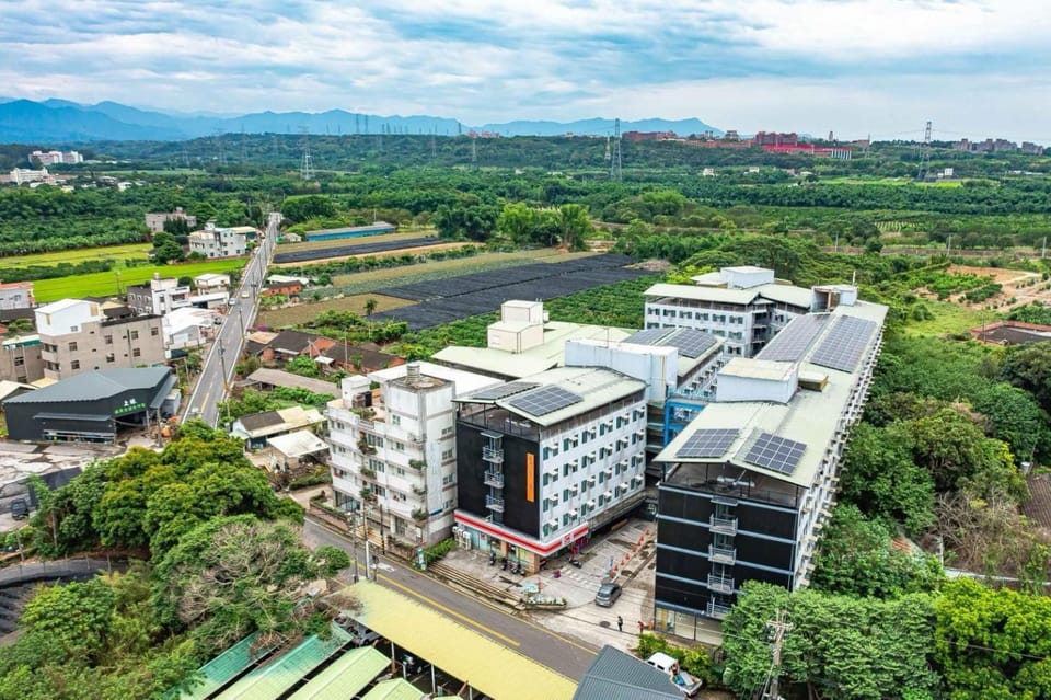 24小時服務-新橙居-免費停車-私人衛浴-戶戶開窗 Bed and Breakfast in Fujian