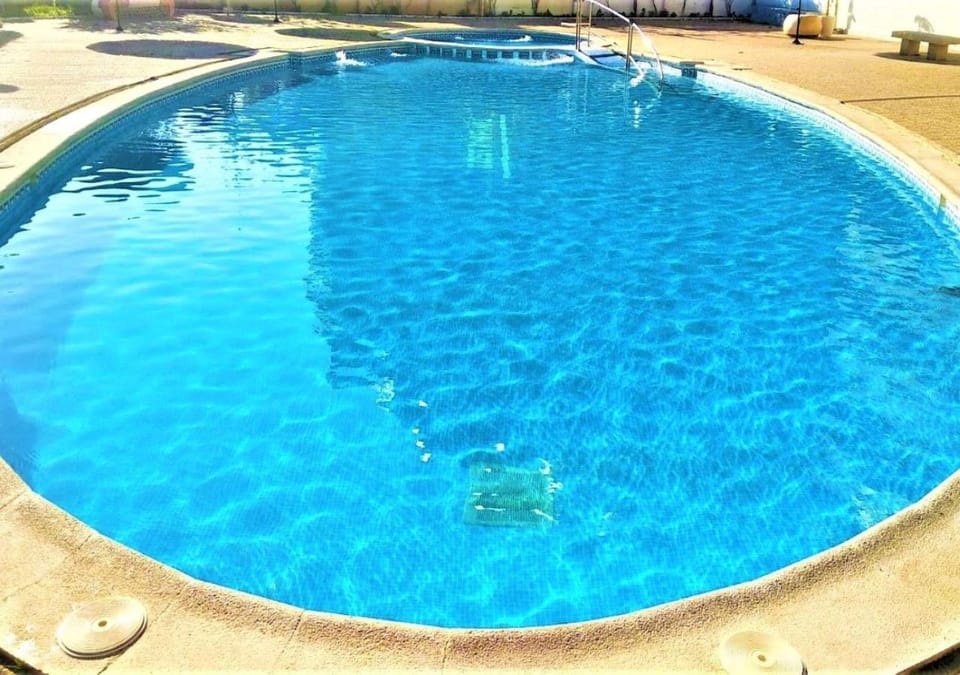Swimming pool, Swimming pool