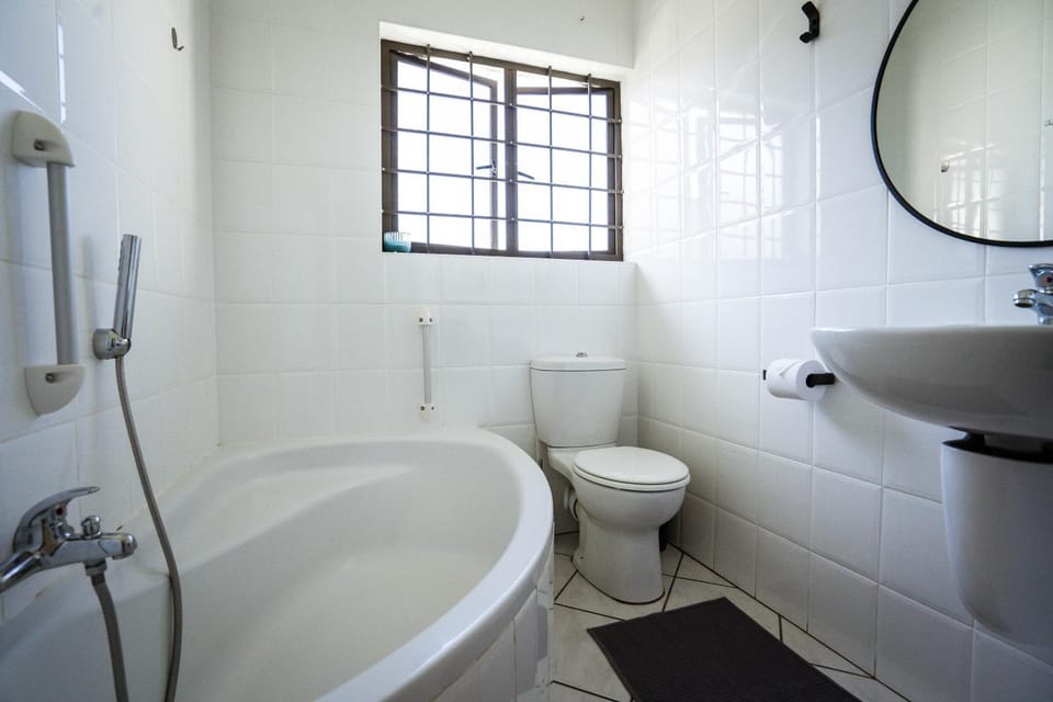 Toilet, Bathroom, Bath, towels
