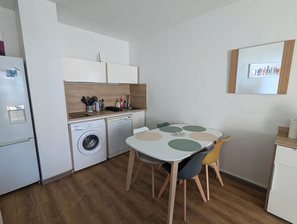 T3 climatisé avec piscine et vue sur mer Apartment in Occitanie