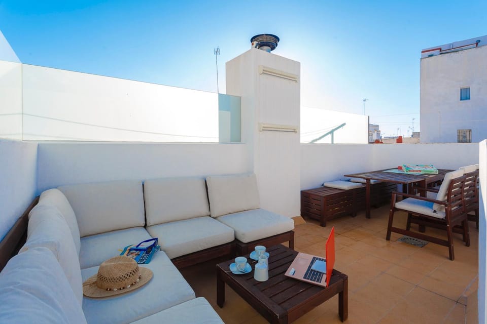 Balcony/Terrace, Dining area