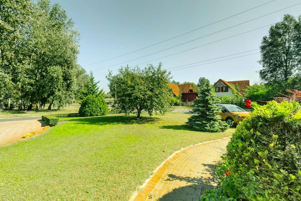 Highway House Bed and Breakfast in Hungary