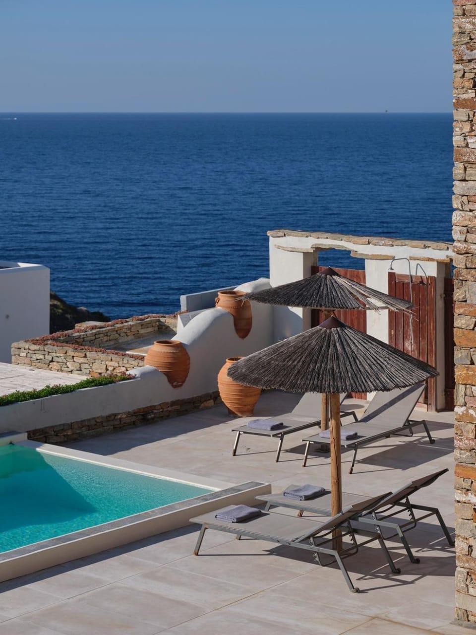 Property building, Sea view, Sea view, Swimming pool