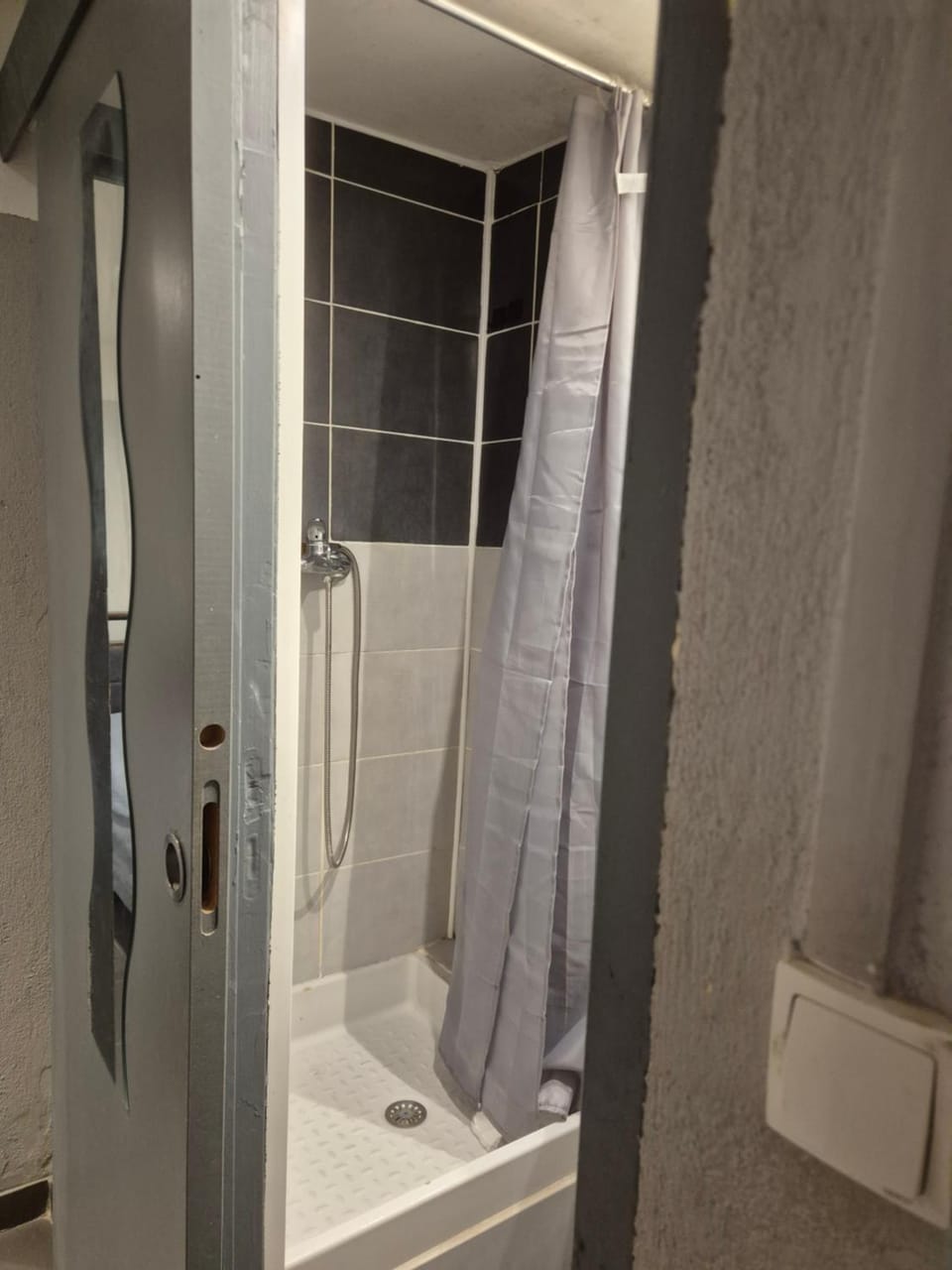 Appartement place paul Doumer Apartment in Arles