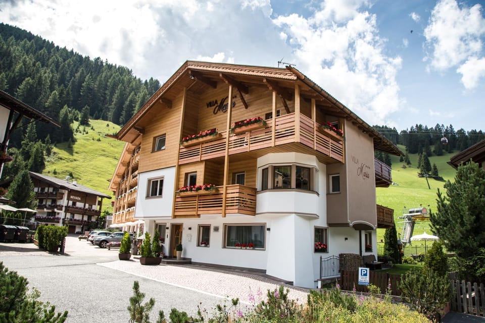 Property building, Summer