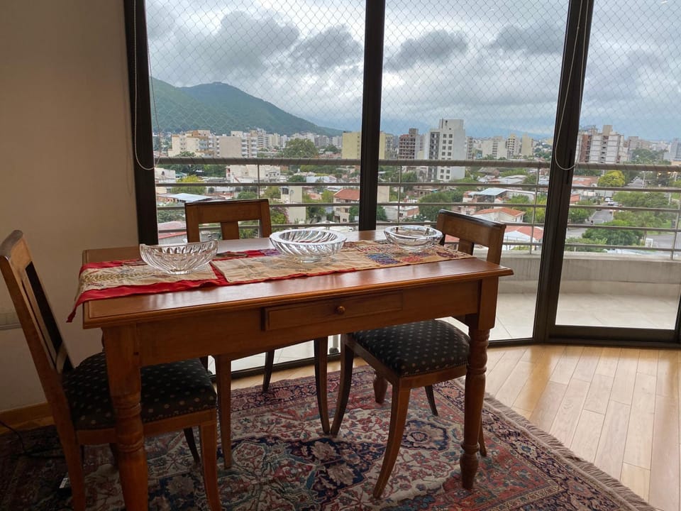 Dining area, City view, Mountain view, Street view