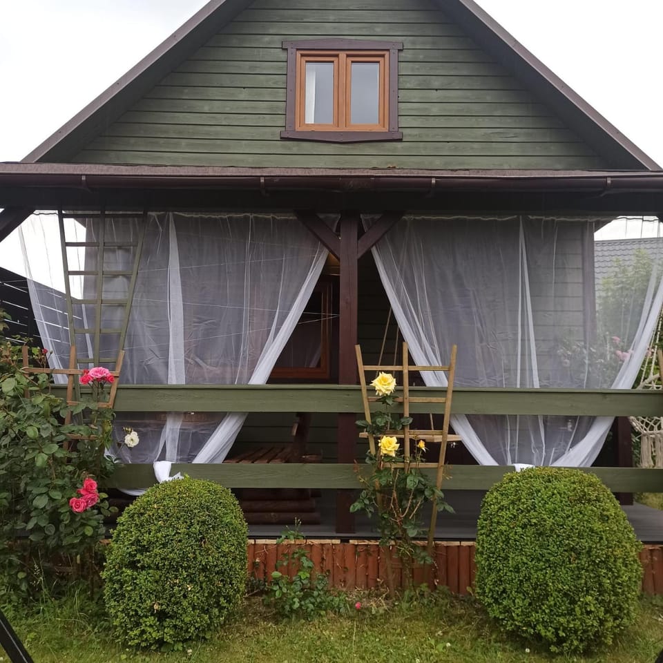 Property building, Spring, Day