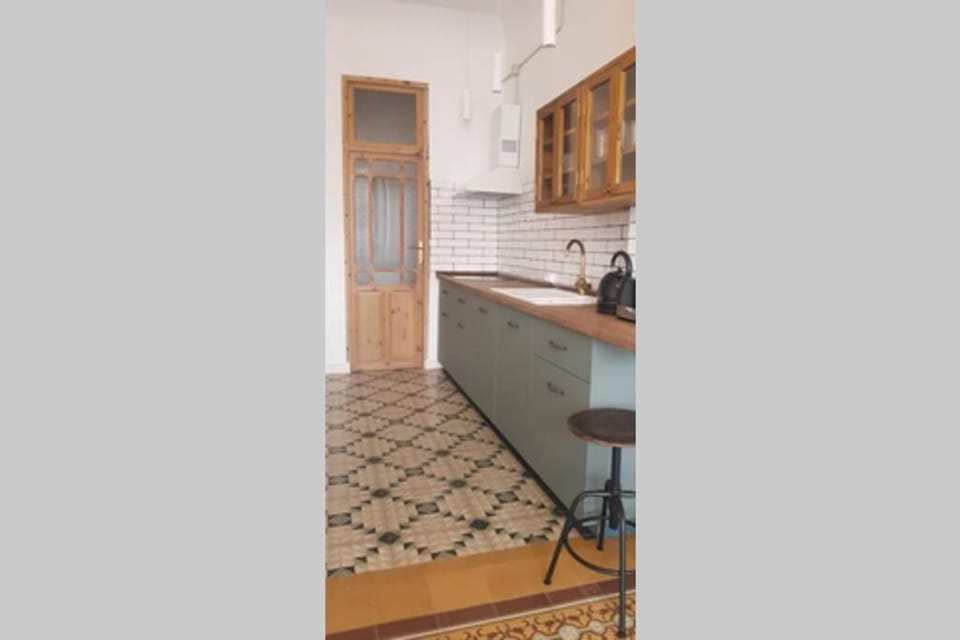 Piso modernista en casco histórico con garaje Apartment in Cartagena