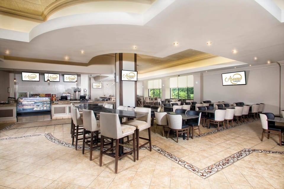 Restaurant/places to eat, Food and drinks