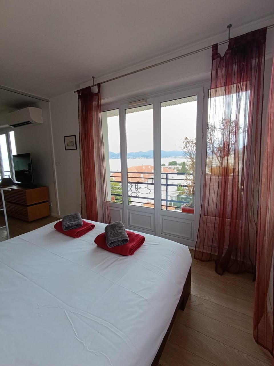 Bedroom, Sea view