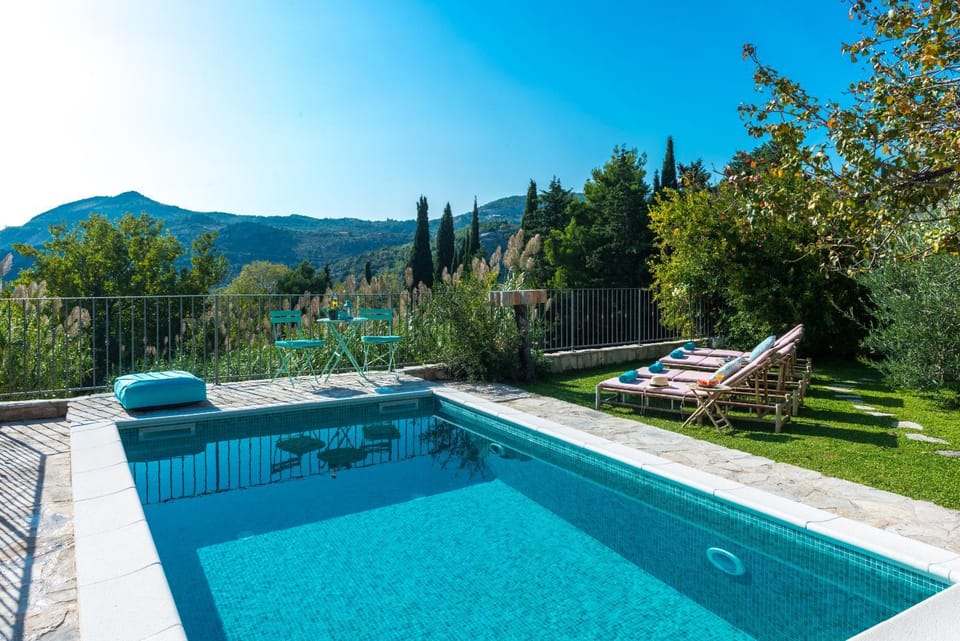 Rustic Stone Villa Begovi Dvori- 15 minutes to Dubrovnik Villa in Dubrovnik-Neretva County