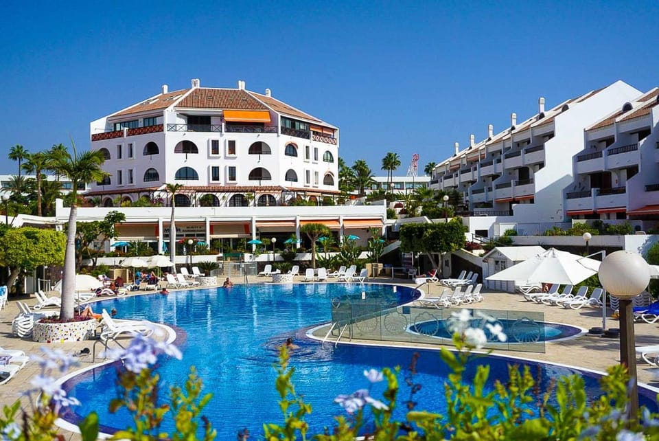 Pool view, Swimming pool, Swimming pool