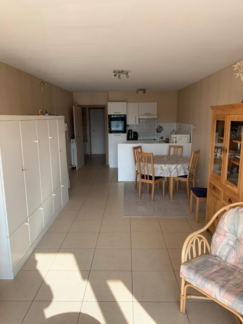 Sunny Studio in the heart of Sint-Idesbald Apartment in De Panne