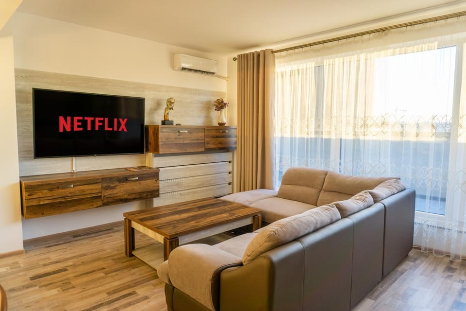 TV and multimedia, Living room, air conditioner