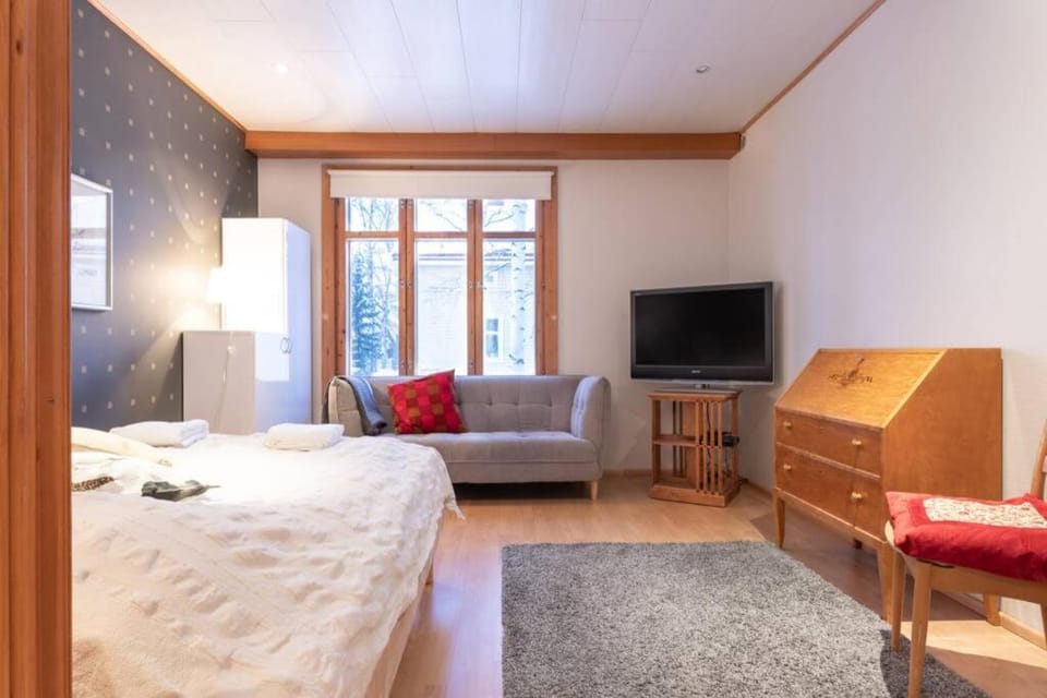 Bed, Photo of the whole room, Seating area