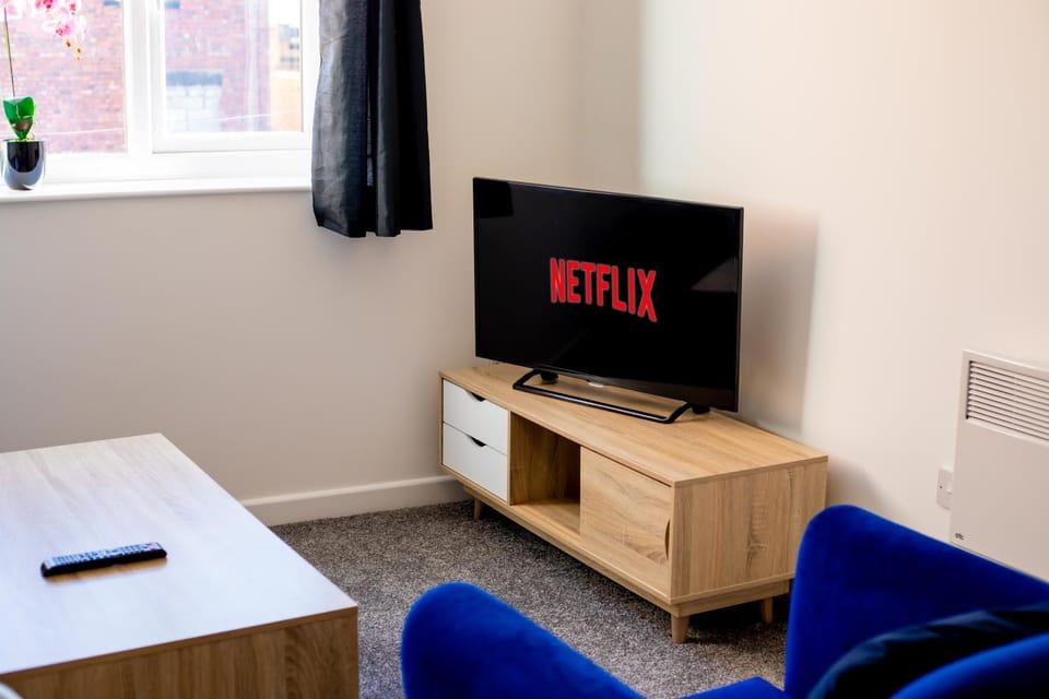 Communal lounge/ TV room, TV and multimedia, Evening entertainment