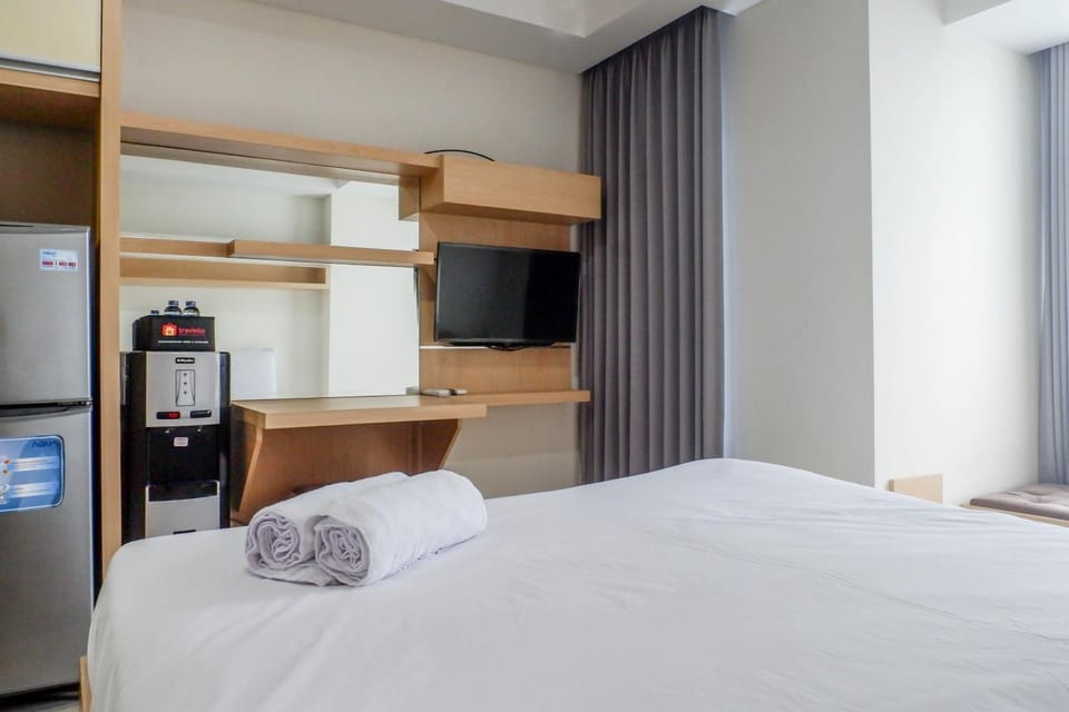 Spacious Studio Room Apartment at Grand Sungkono Lagoon By Travelio Apartment in Surabaya