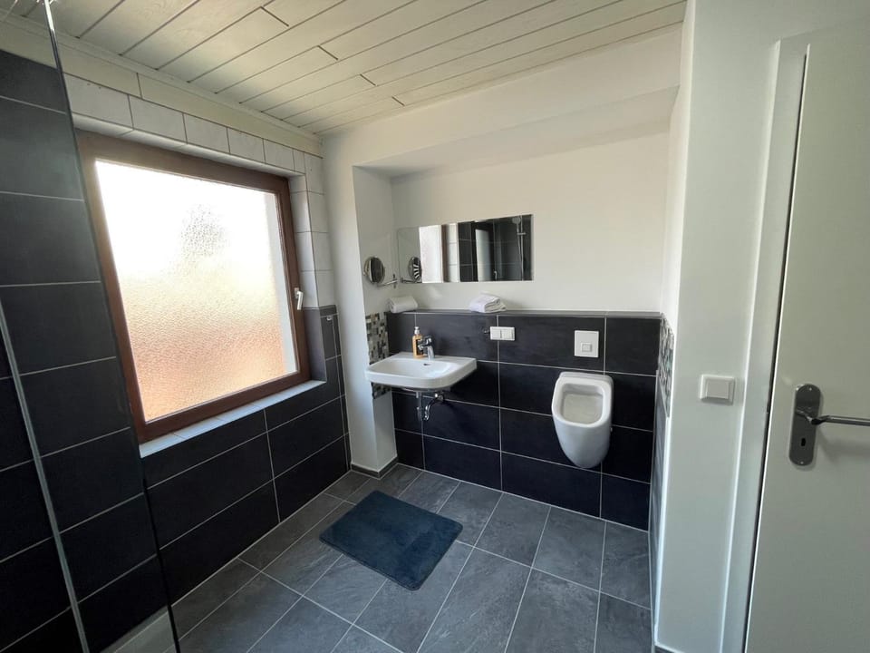 Toilet, Bathroom
