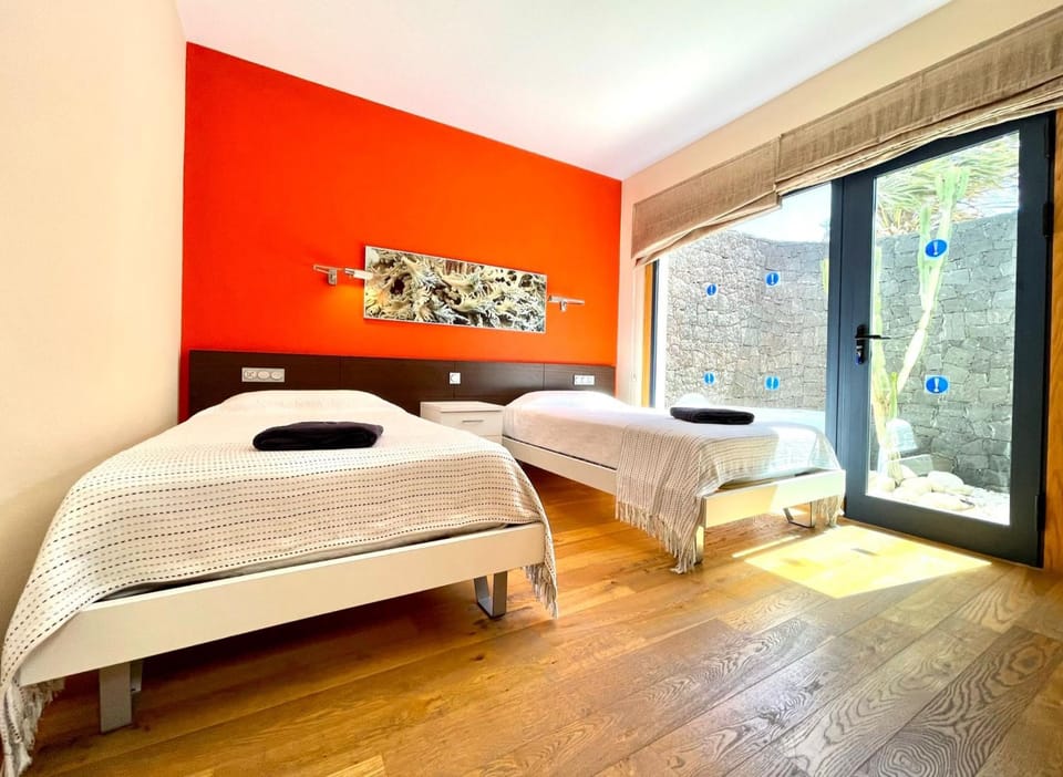 Villas Mamma Mia Sleeps 6 with Pool Villa in Playa Blanca