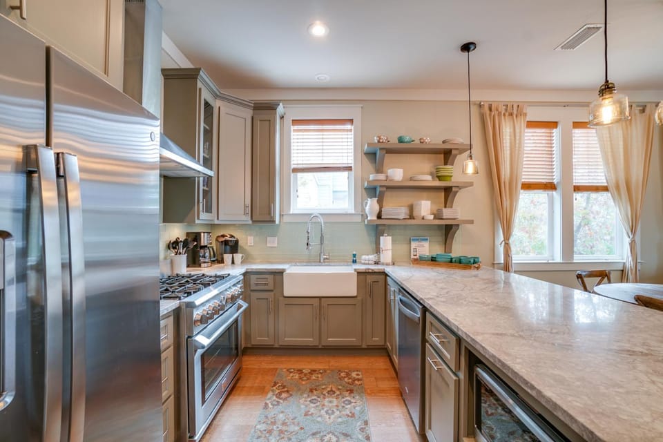 Decorative detail, dishwasher, minibar, kitchen