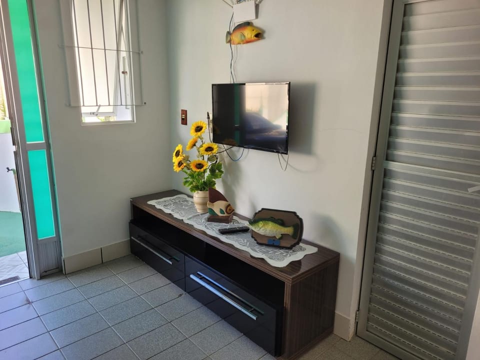 Communal lounge/ TV room, TV and multimedia, Living room