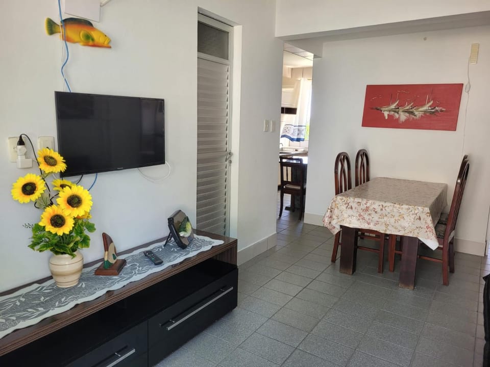 Communal lounge/ TV room, Bathroom, TV and multimedia, Living room, Dining area