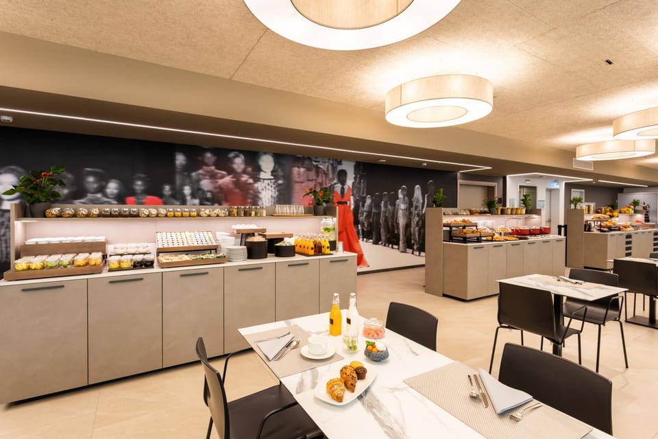Buffet breakfast