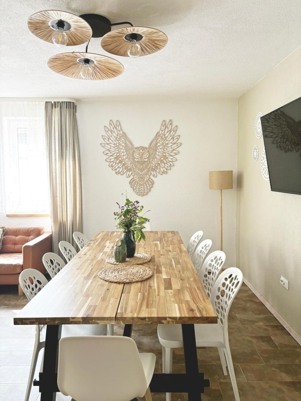 TV and multimedia, Living room, Dining area
