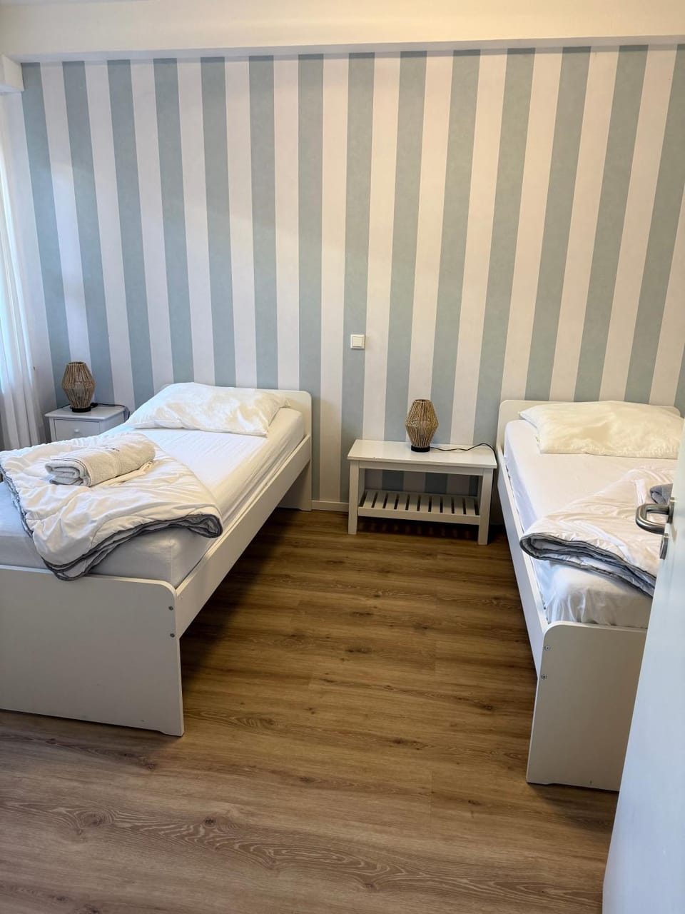 Apartment 120 qm -3 Schlafzimmer-2 Bäder- für 7 Gäste Apartment in Neuss