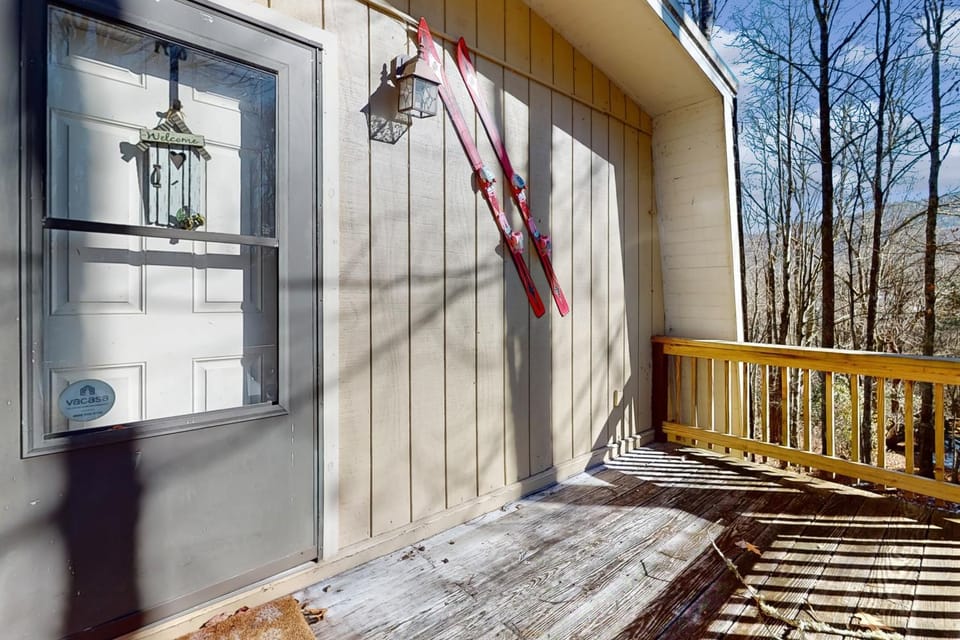 66 Pine Top Circle, Unit B Apartment in Watauga