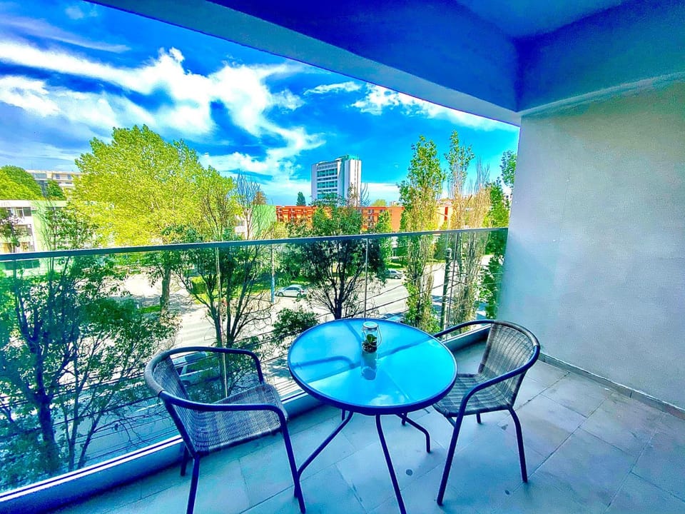 Balcony/Terrace, City view