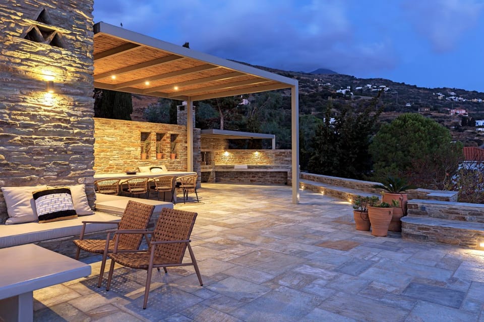 Property building, Night, Balcony/Terrace, Seating area, Dining area