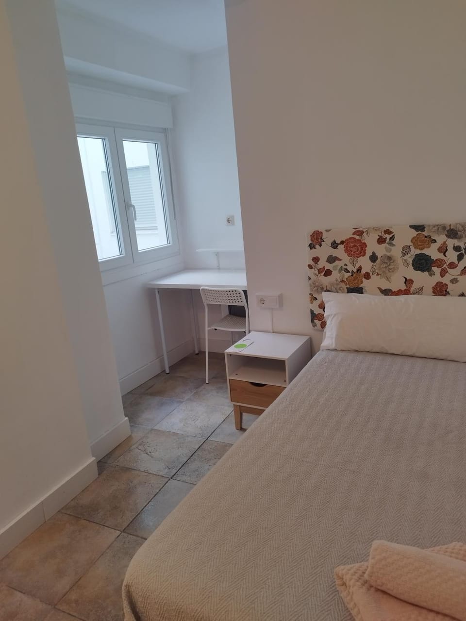 Ecorooms SCQ estación Bed and Breakfast in Santiago de Compostela