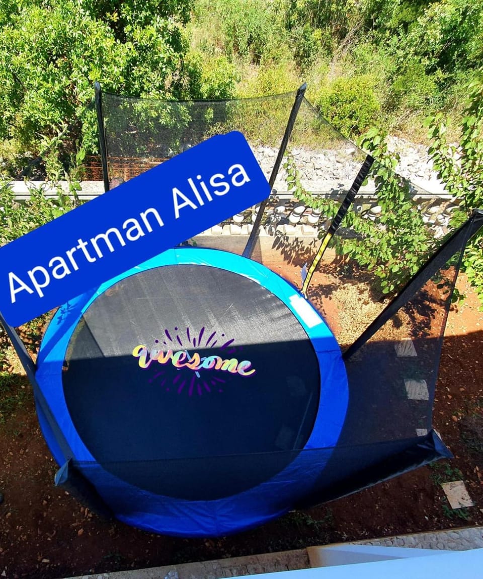 Apartman Alisa Apartment in Okrug Gornji