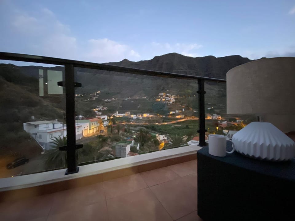 View (from property/room), City view, Mountain view