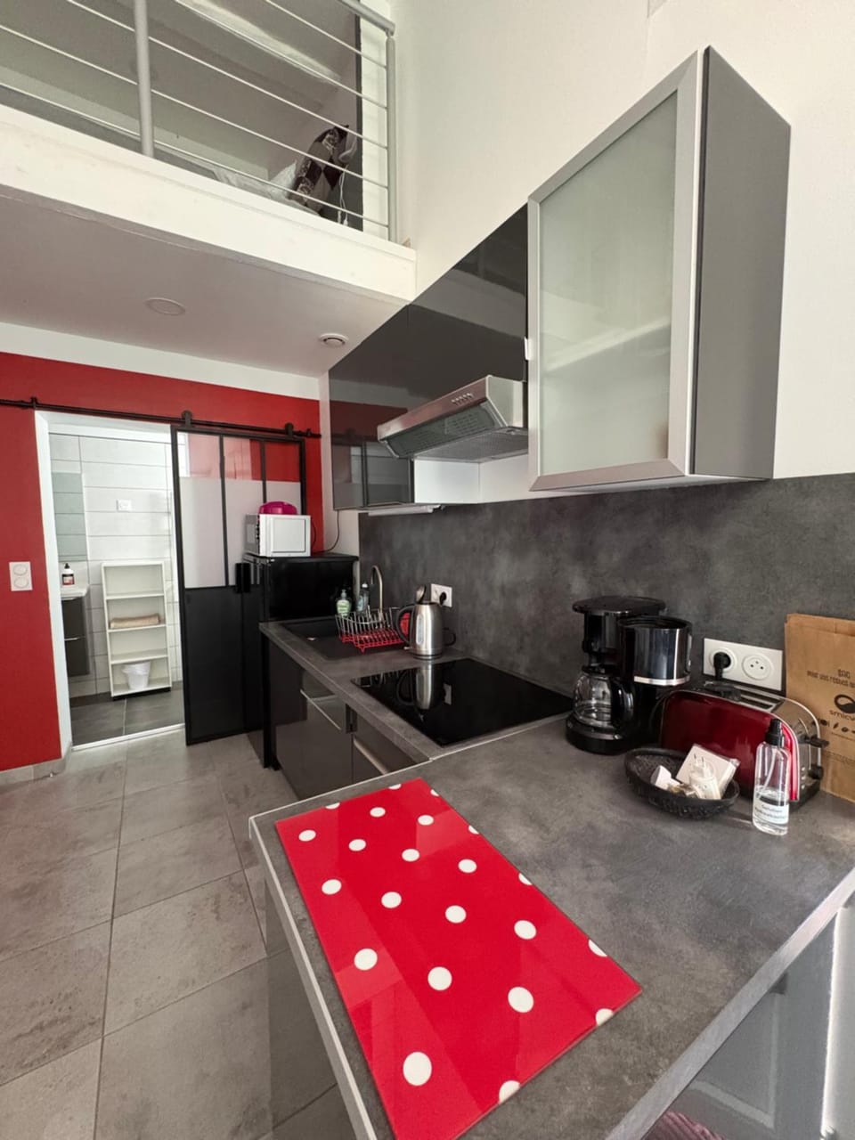 Kitchen or kitchenette, toaster