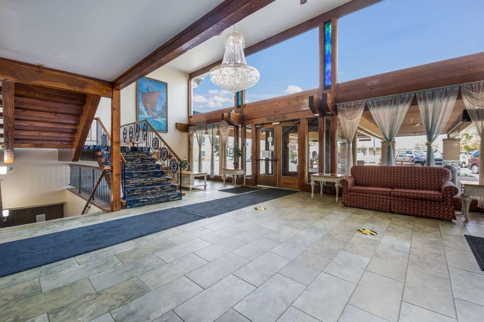 Lobby or reception, On site