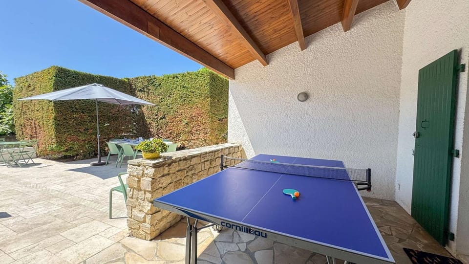 Patio, Table tennis, Dining area