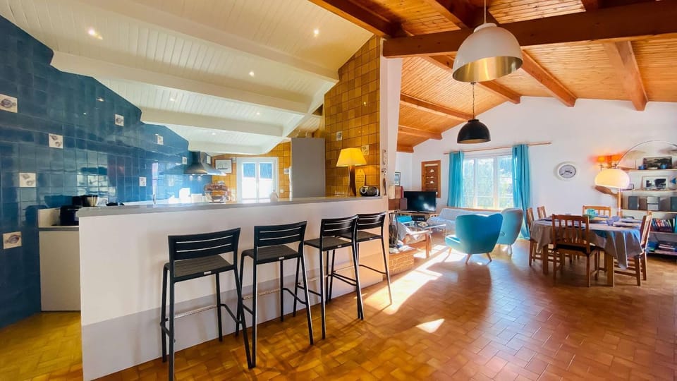 Kitchen or kitchenette, Living room, Dining area