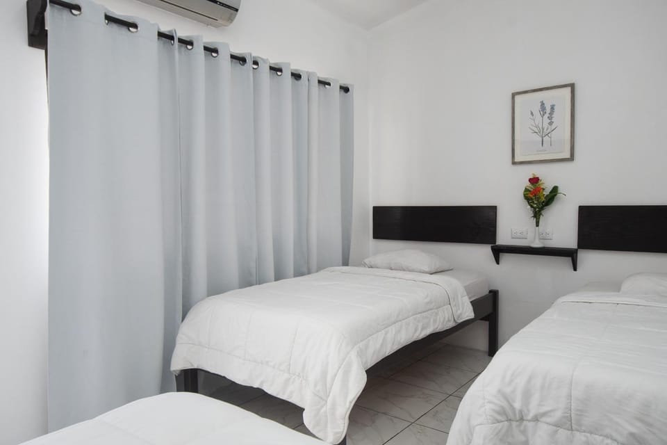 Bed, Bedroom, air conditioner