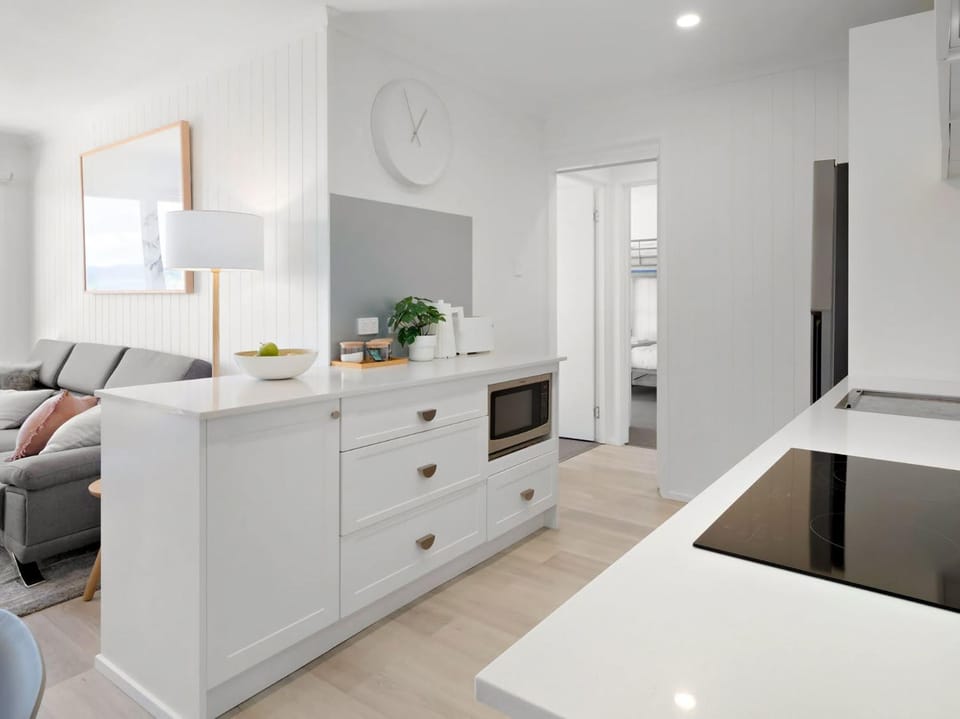 Kitchen or kitchenette, Living room, Seating area