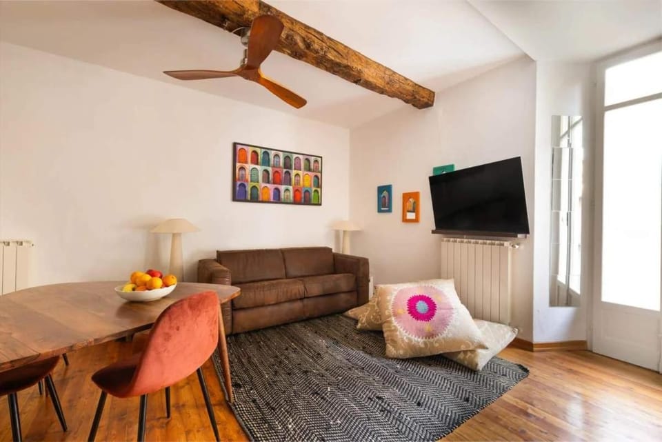 18th Century Apartment with Fresco Apartment in Canton of Ticino