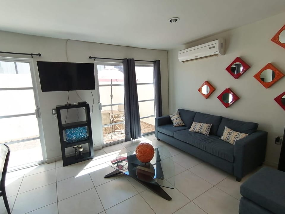Hermosa, grande y pet friendly - 6 personas a 4 calles del Mar House in Mazatlan